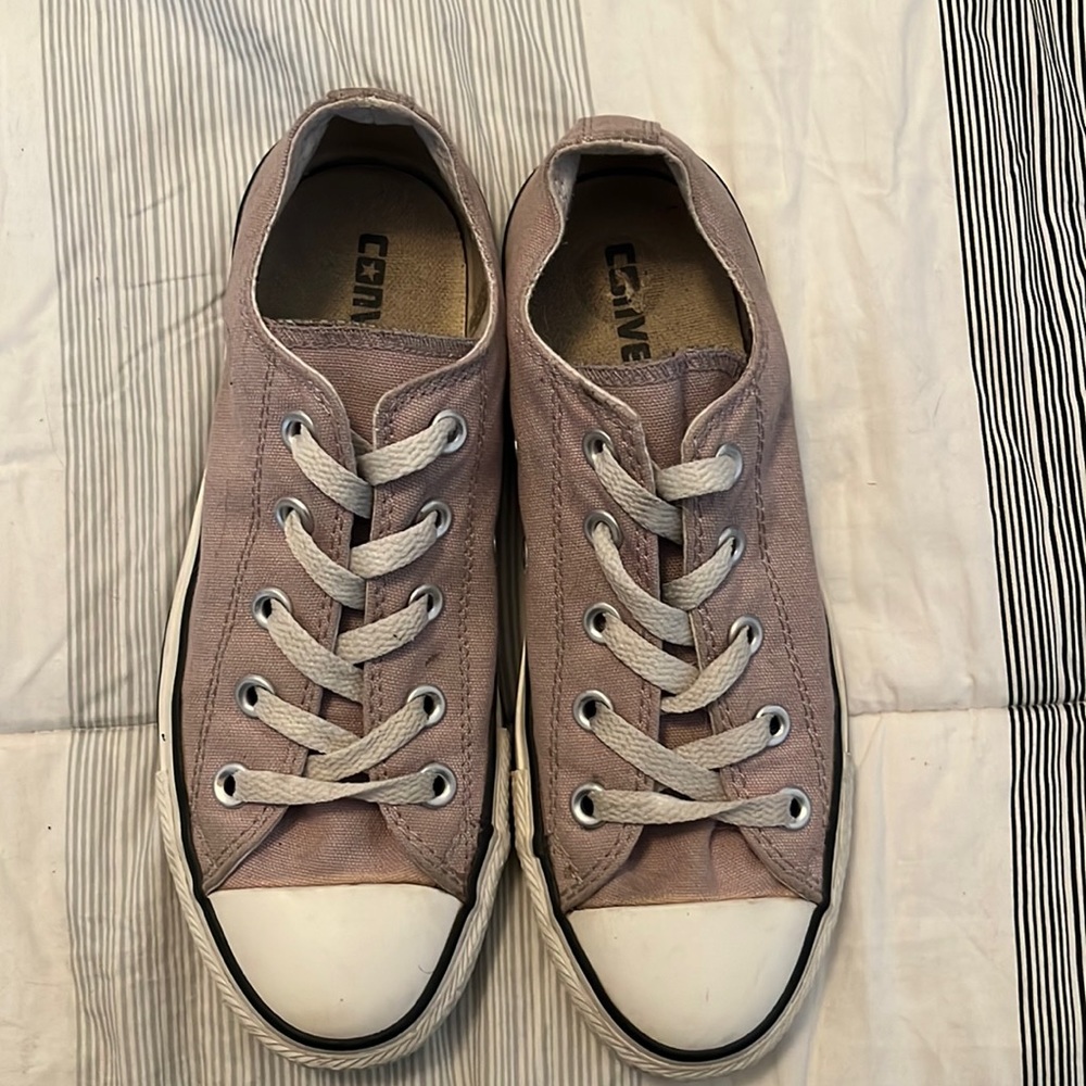 Light purple converse